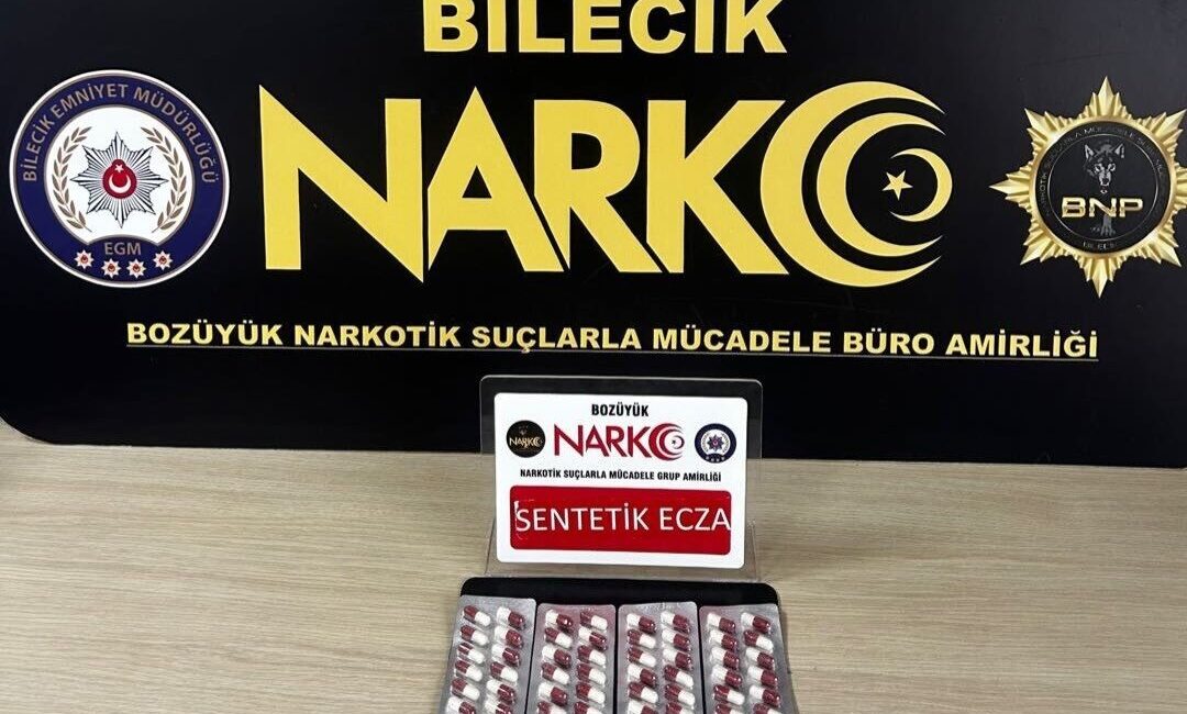 Bozüyük ilçesinde gerçekleştirilen operasyonda bir araç ve içinde bulunan 2