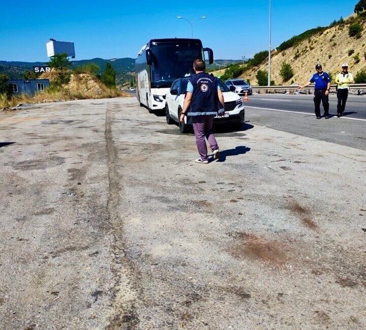 Bilecik’te, düzensiz göçle mücadele kapsamında denetim gerçekleştirildi. Bilecik İl Emniyet