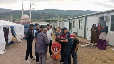 Bilecik ilinde jandarma ekipleri tarafından mevsimlik tarım işçilerine yönelik denetim