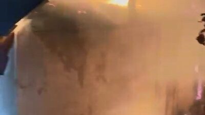 Bingöl’de bir arazide çıkan yangın, yakındaki bir müstakil eve sıçradı.
