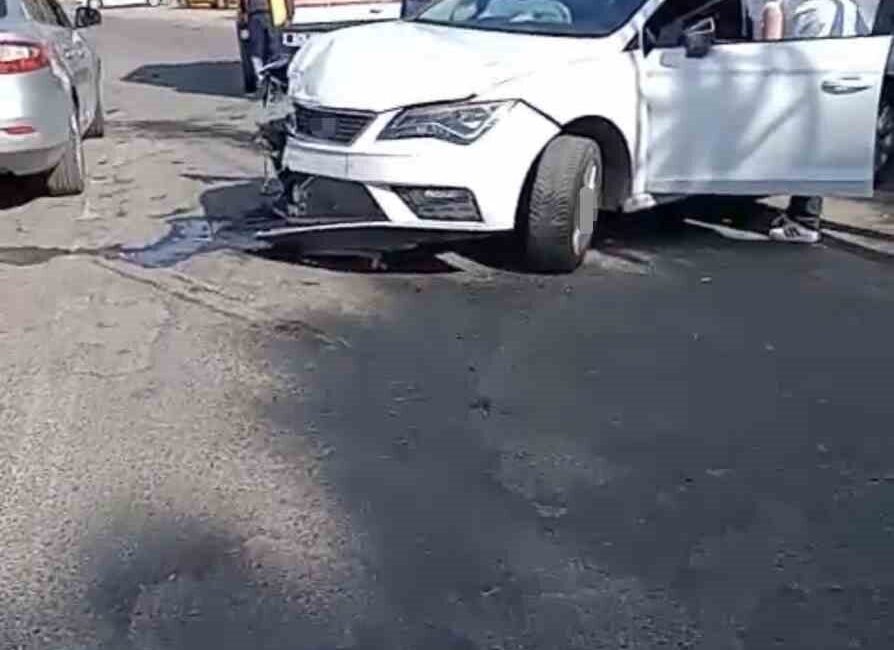 Bingöl’ün Genç ilçesinde meydana gelen trafik kazasında, Cumhuriyet Mahallesi polis