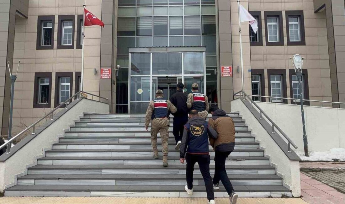 Bitlis’te jandarma ekipleri tarafından gerçekleştirilen operasyonlarda 135 kaçak göçmen ile