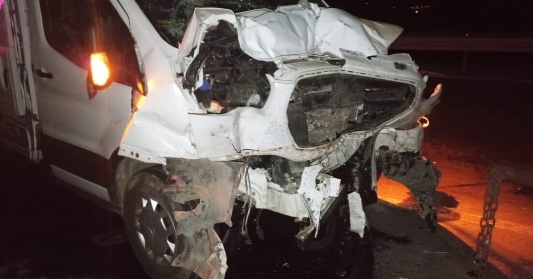 Bitlis’in Güroymak ilçesinde meydana gelen trafik kazasında 3 kişi yaralandı.