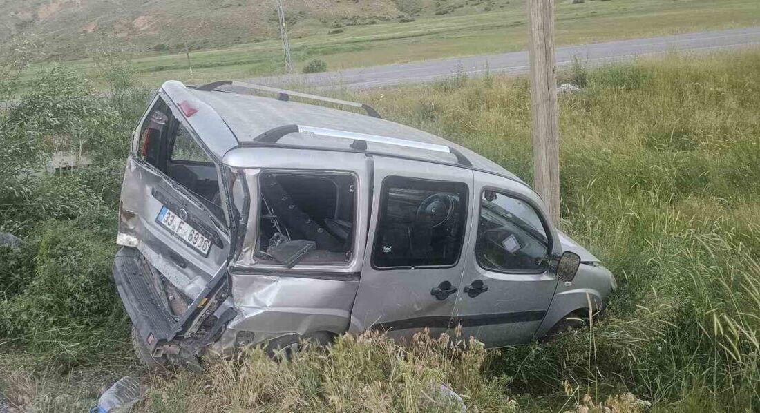 Bitlis’in Tatvan ilçesinde meydana gelen trafik kazasında beş kişi yaralandı.