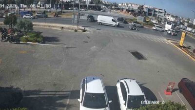 Bodrum ilçesinde meydana gelen trafik kazasında motosiklet ile kapalı kasa
