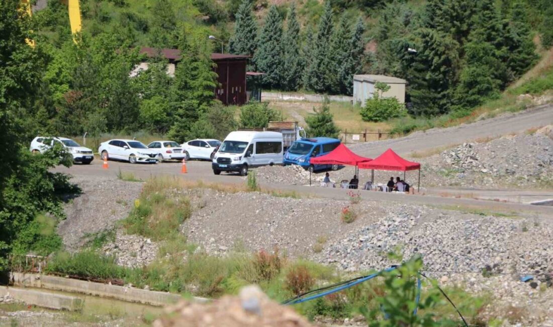 Bolu’nun Mengen ilçesinde bulunan bir maden ocağında meydana gelen göçük