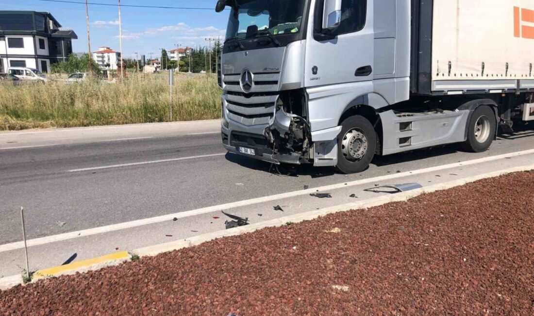 Bolvadin ilçesinde meydana gelen trafik kazasında bir kişi yaralandı. Kazada,