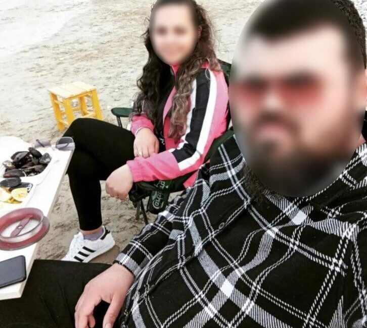 Mersin’in Silifke ilçesinde boşanma sürecinde olan eşini bıçaklayarak ağır yaraladığı