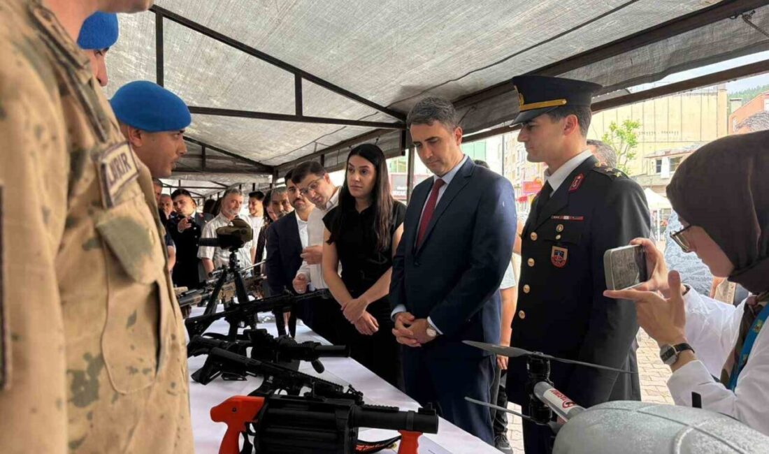 Bucak ilçesinde, jandarma teşkilatının 187. kuruluş yıl dönümü sebebiyle düzenlenen