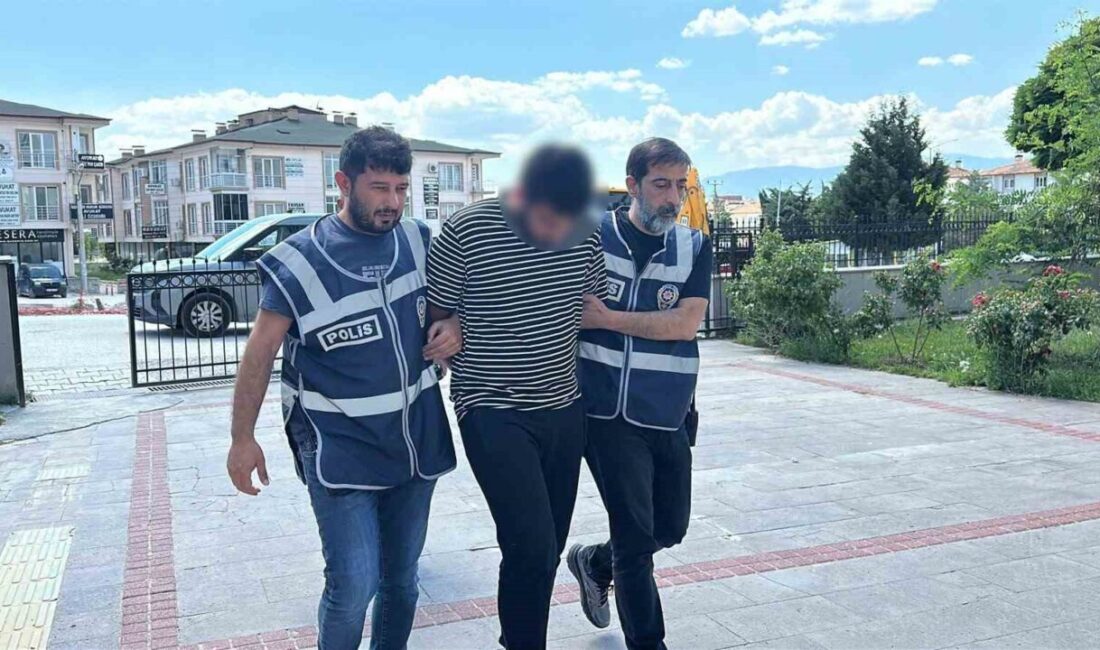 Burdur’da yaşanan olayda, husumetli olduğu belirtilen şahsı evinde dövdükten sonra