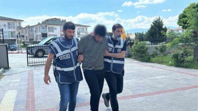Burdur’da yaşanan olayda, husumetli olduğu belirtilen şahsı evinde dövdükten sonra