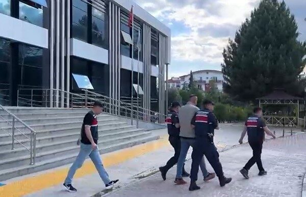 Bucak ilçesine bağlı Kestel Köyü’nde meydana gelen silahlı kavga sonucunda,