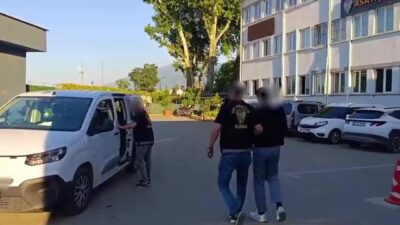 Bursa’da farklı mahallelerden çalınan bir otomobil ile iki motosiklet, titiz