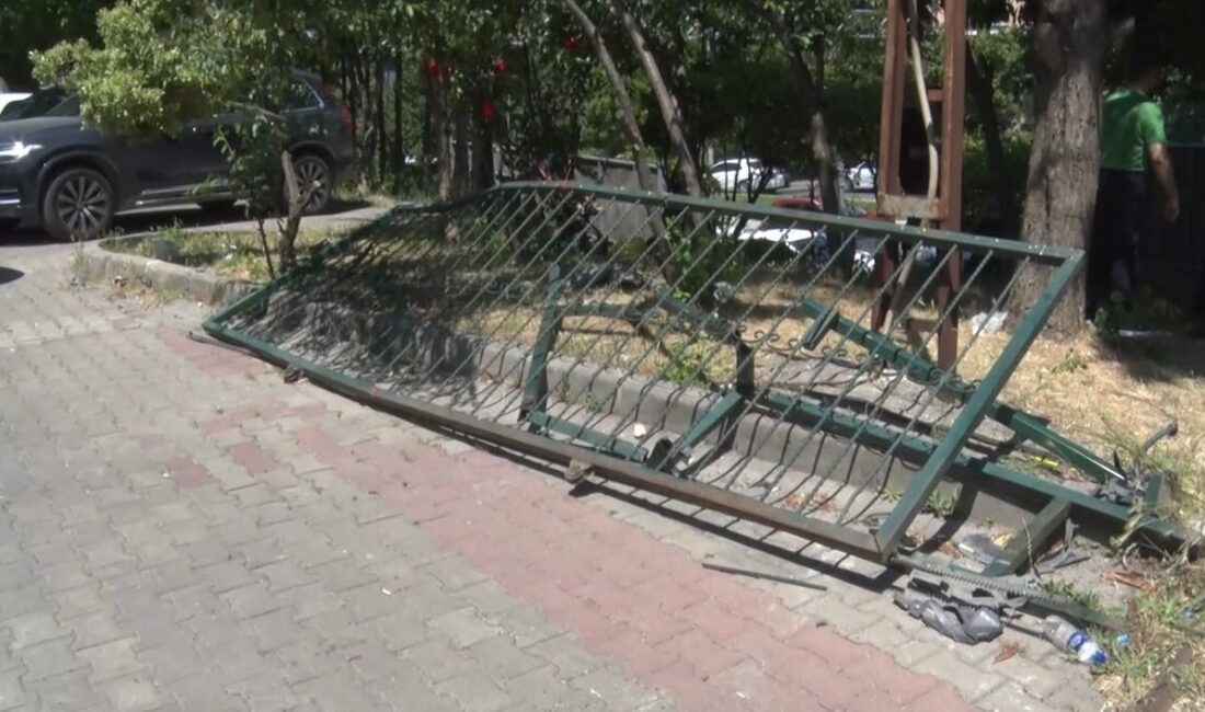 İstanbul’un Büyükçekmece ilçesinde, bir veli çocuğunu ortaokul sınavına yetiştirmek için