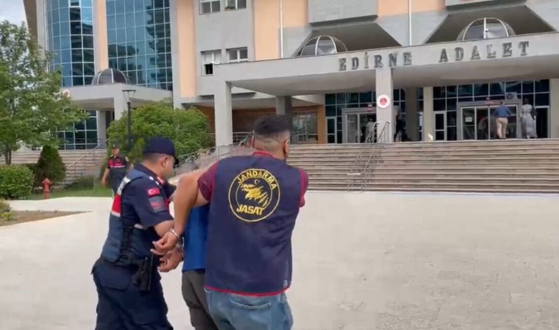 Edirne’nin Süloğlu ilçesinde bir evden çok sayıda ziynet eşyası ve