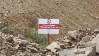 Manisa Büyükşehir Belediyesi, yaz aylarında serinlemek için sulama kanalları ve
