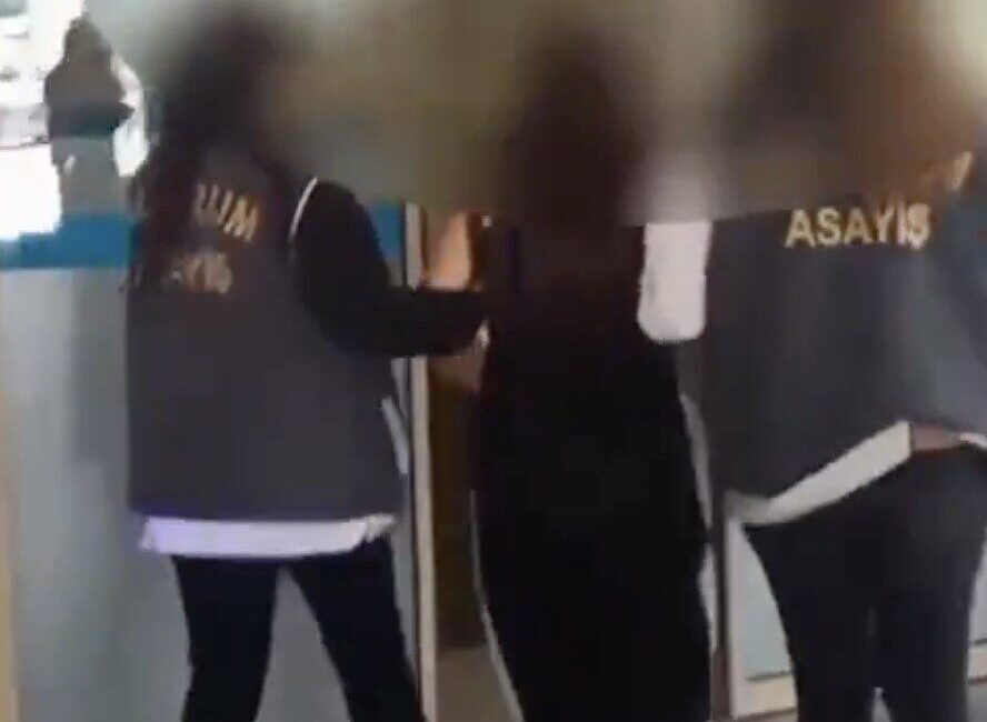 Çanakkale’de bir vatandaşı evlilik vaadiyle 800 bin TL dolandırmak suçlamasıyla