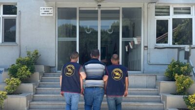 Çanakkale’de jandarma ekipleri tarafından gerçekleştirilen operasyonlarda farklı suçlardan aranan toplam