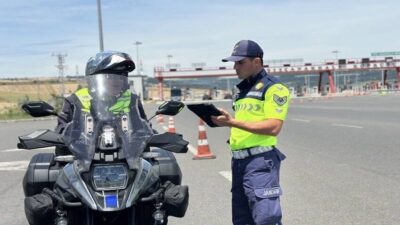 Çanakkale İl Jandarma Komutanlığı ekipleri tarafından gerçekleştirilen kontrollerde 4.576 araç