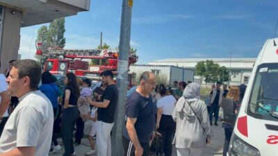 Çerkezköy ilçesinde bulunan bir apartman dairesinde meydana gelen yangın, korku