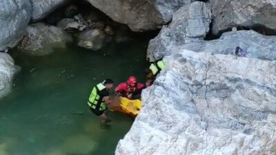 Kahramanmaraş’ın Onikişubat ilçesinde, serinlemek için girdiği Ceyhan Nehri’nde kaybolan bir