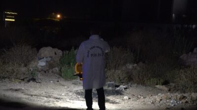 Antalya’nın Muratpaşa ilçesine bağlı Doğuyaka Mahallesi’nde, cezaevinden izinli olarak çıkan