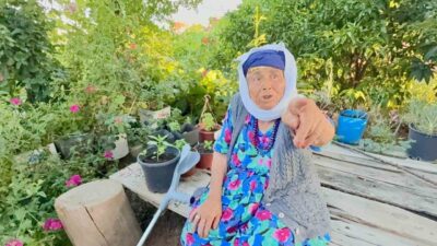 Muğla eski Milletvekili Fahrettin Üstün ile kız kardeşi Sibel Üstün