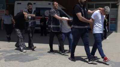 Bursa’nın İnegöl ilçesinde, çocuk parkında gençlere yönelik gerçekleştirilen ve 10