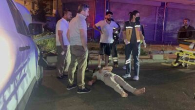 Çorlu ilçesinde bir sürücünün aracı kontrolünden çıkarak aydınlatma direğine çarpması