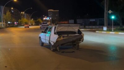 Çorum’da, gece saatlerinde Akşemseddin Caddesi’nde meydana gelen bir kaza haberiyle