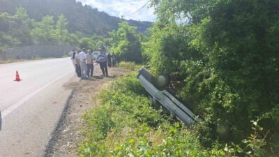 Çorum’un İskilip ilçesinde, bir sürücü tali yoldan ana yola çıkan