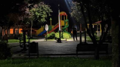 Çorum’da bir parkta meydana gelen silahlı kavgada tabancayla vurulan 2