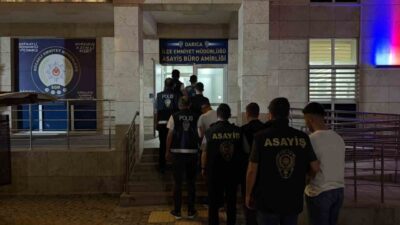 Kocaeli’nin Darıca ilçesinde market ve kuyumcuya karşı silahlı tehdit ve