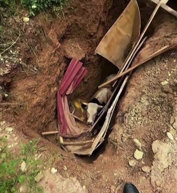 Kocaeli’nin İzmit ilçesinde, definecilere ait olduğu düşünülen 15 metre derinliğindeki