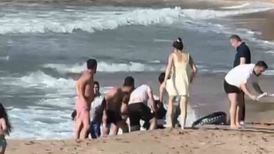 Çakraz Köyü’nde Denizde Boğulma Tehlikesi Geçiren 2 Kişi Kurtarıldı Bartın’a