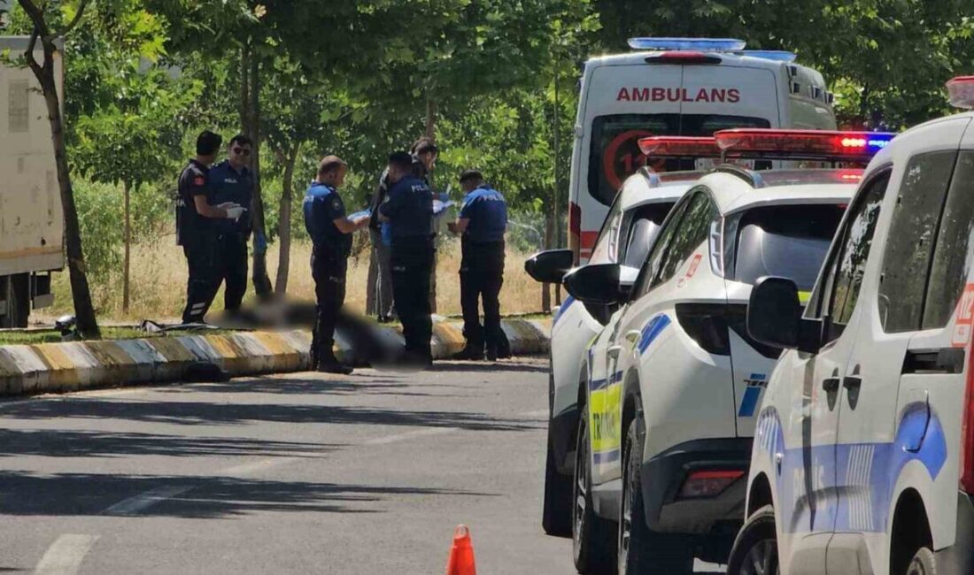 Şanlıurfa’nın Karaköprü ilçesinde meydana gelen bir kaza sonucunda motosiklet sürücüsü