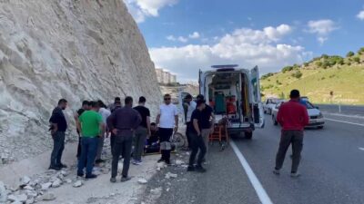 Besni ilçesinde meydana gelen bir trafik kazasında bir motosiklet sürücüsü