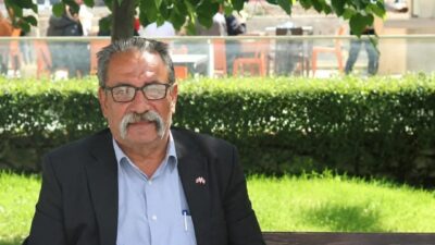 Gümüşhane’de bir işçi, Mescitli köyünde dinlenmek için dayandığı çitin kırılması