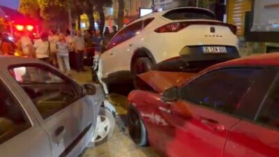 İzmir’de İnönü Caddesi’nde meydana gelen talihsiz olayda seyir halindeyken ani