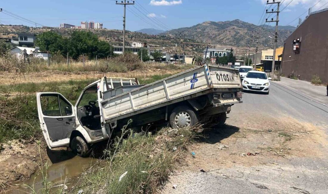 Aydın’ın Efeler ilçesinde meydana gelen trafik kazasında sürücü kontrolü kaybederek