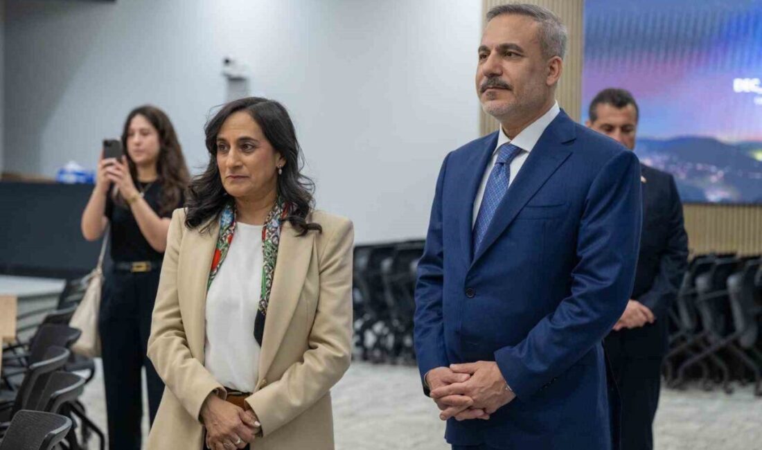 Dışişleri Bakanı Hakan Fidan, resmi ziyaret kapsamında Kanada’ya giderek Kanada