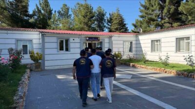 Diyarbakır’da polis ekipleri tarafından çeşitli suçlardan aranan 152 kişi gözaltına