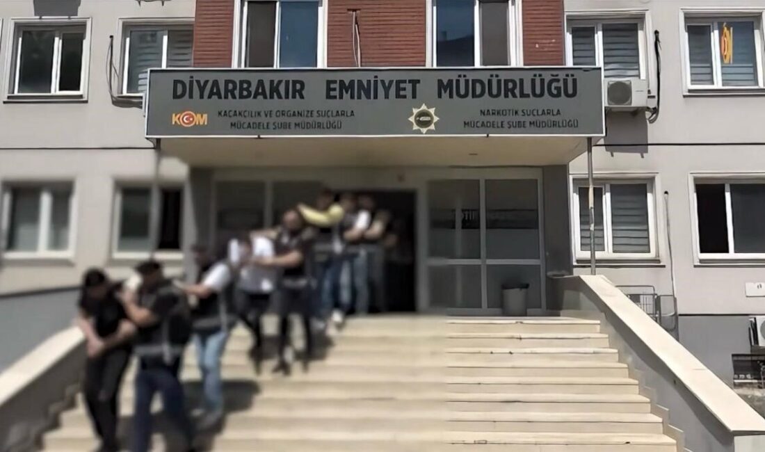 Diyarbakır ilinde, Kaçakçılık ve Organize Suçlarla Mücadele Şube Müdürlüğü’nün yürüttüğü