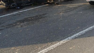 Silvan ilçesinde bulunan Diyarbakır’da bir otomobil, sürücüsünün kontrolünü kaybetmesi sonucu