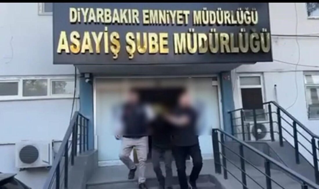 Diyarbakır’da, Yapı Kredi Bankası ATM’sine ve üç farklı iş yerine