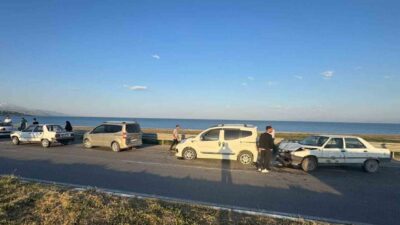Ahlat ilçesinde gerçekleşen bir düğün konvoyunda meydana gelen zincirleme trafik