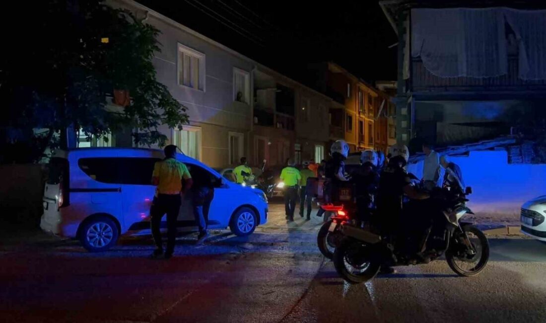 Bursa’nın İnegöl ilçesinde, trafik polislerinin “dur” ihtarına uymayan alkollü bir