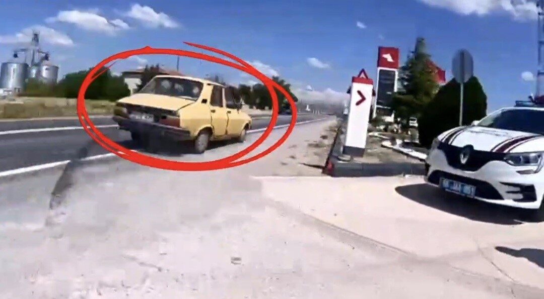 Yozgat’ın Boğazlıyan ilçesinde yapılan trafik denetimlerinde, dur ihtarına uymayan bir