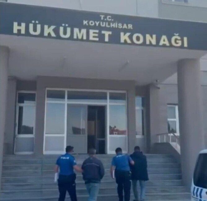 Sivas’ın Koyulhisar ilçesinde göçmen kaçakçılığıyla mücadele eden ekipler, yaptıkları operasyonda