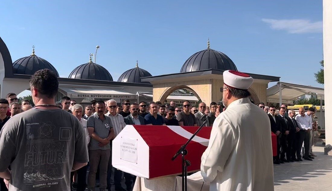Kocaeli’nin Gebze ilçesinde bir duruşma esnasında aniden rahatsızlanarak hayatını kaybeden